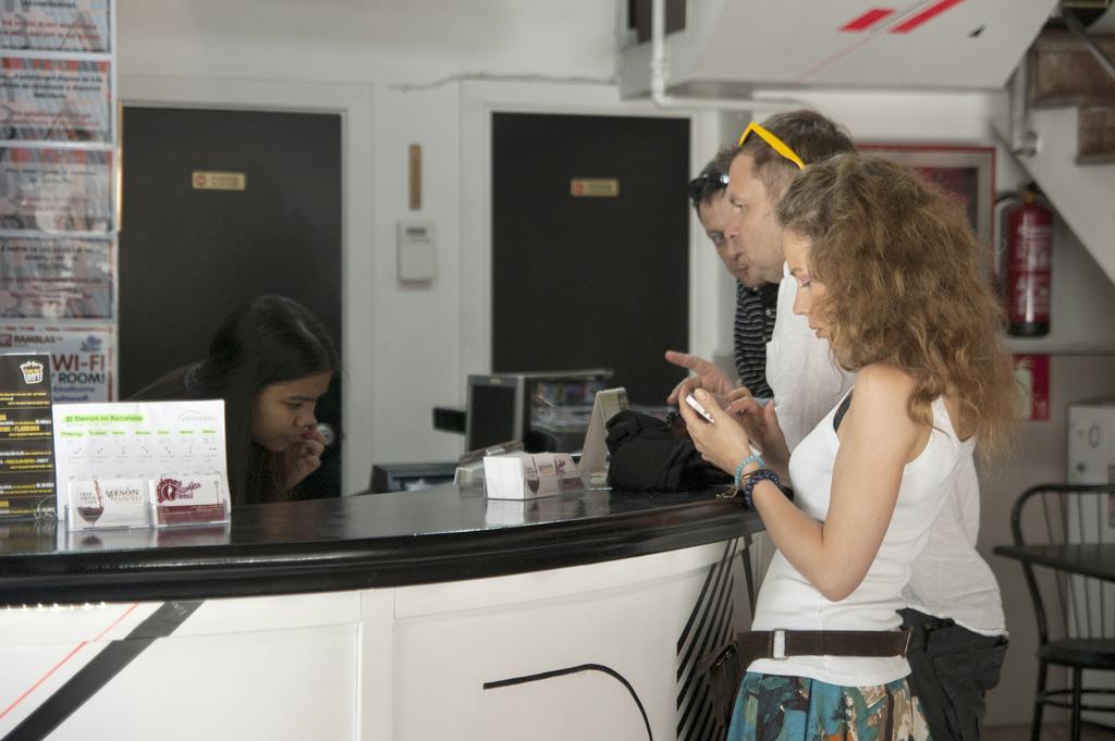 Be Ramblas Guest House Barcelona Luaran gambar