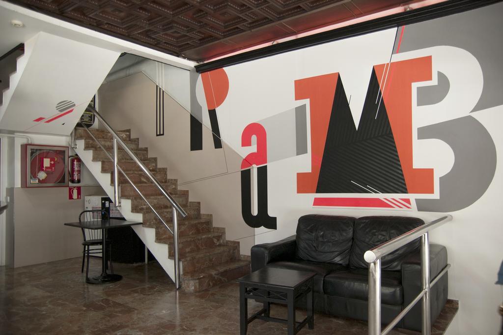 Be Ramblas Guest House Barcelona Luaran gambar